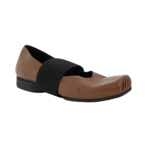 Square-Toe Ballet Flats