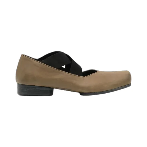 Square-Toe Ballet Flats