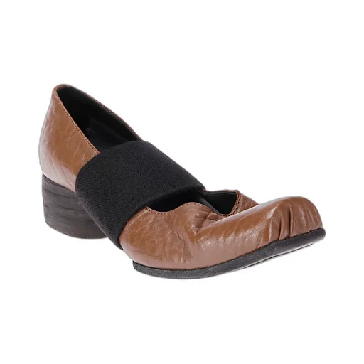 Strapped Heeled Ballet Shoes