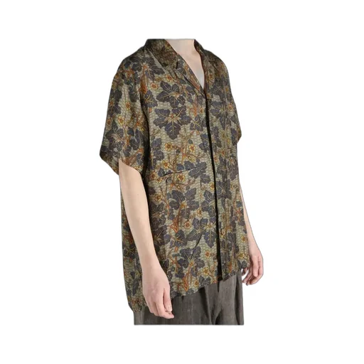 Short-Sleeved Shirt