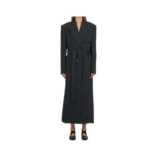 Long-Sleeved Windbreaker