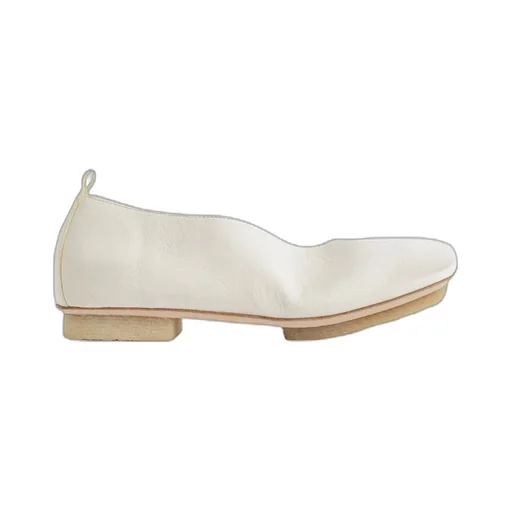 Asymmetric-Toe Leather Ballerina Shoes