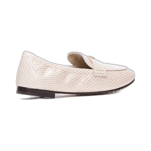 Logo-Plaque Leather Ballerina Shoes