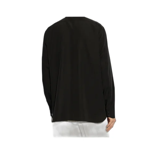 Buttoned Long-Sleeved Shirt
