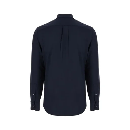 Long-Sleeved Buttoned Shirt