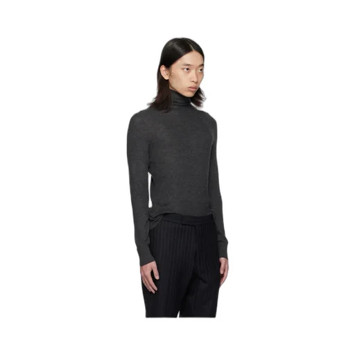 High-Necked Long-Sleeved Sweater