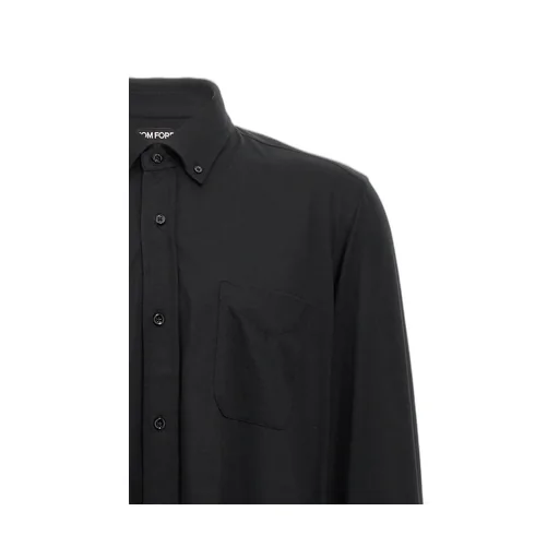 Buttoned Long-Sleeved Shirt