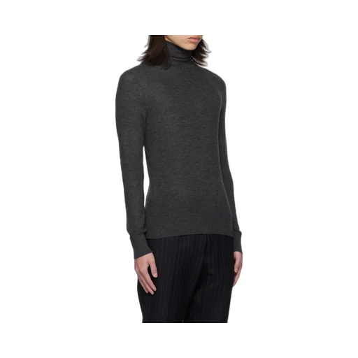 High-Necked Long-Sleeved Sweater