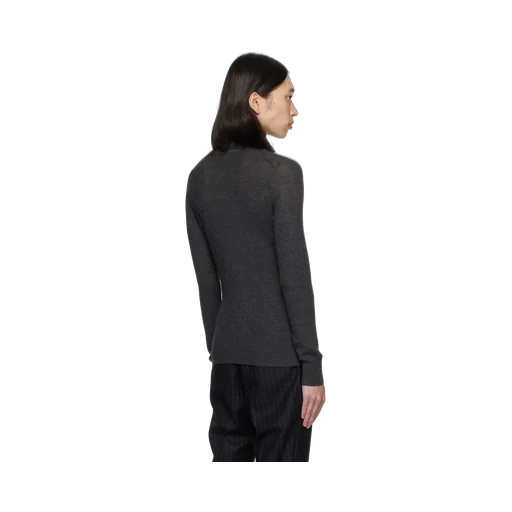 High-Necked Long-Sleeved Sweater