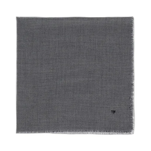 Frayed Hem Scarf