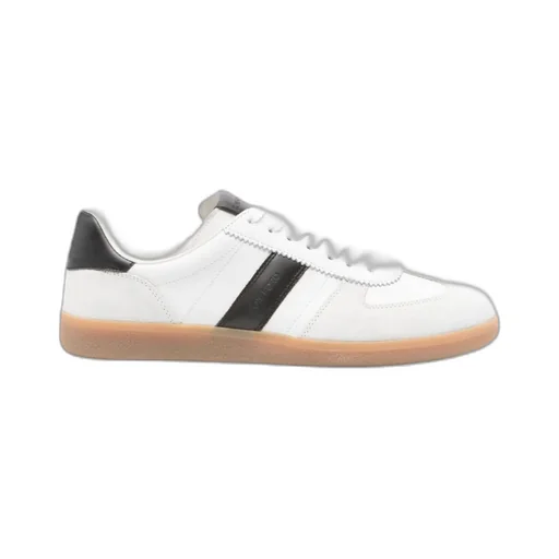 Archer Sneakers