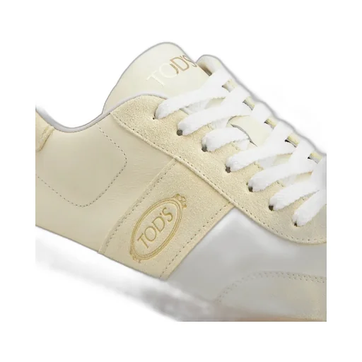 Round Toe Lace-Up Sneakers