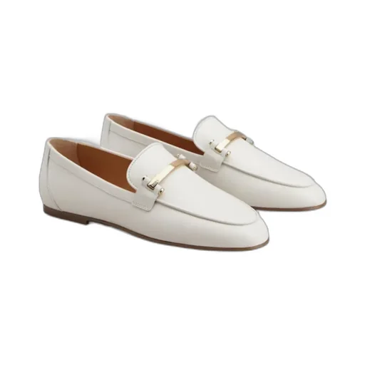 Clamp Detailed Loafers