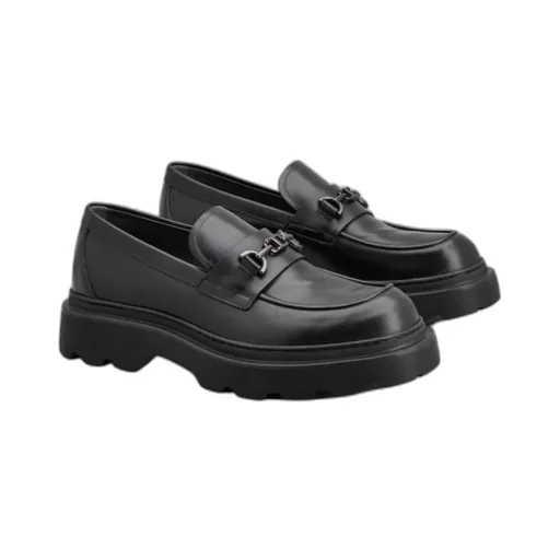 T Plaque Tapered Toe Loafers