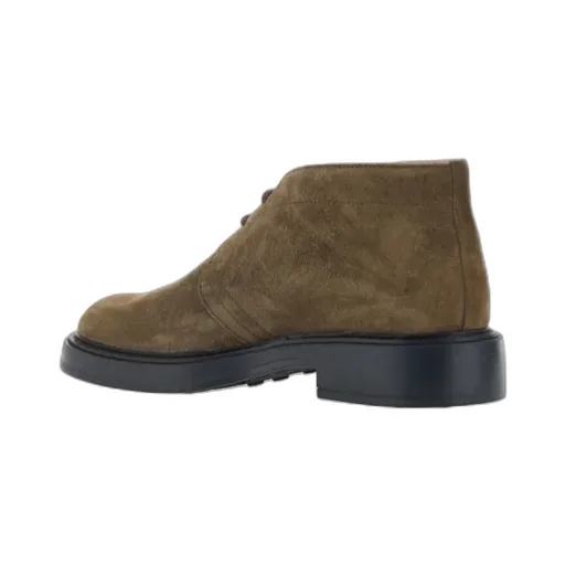 Desert Round Toe Lace-Up Boots