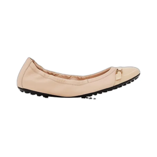 Logo Plaque Round Toe Flat Shoes