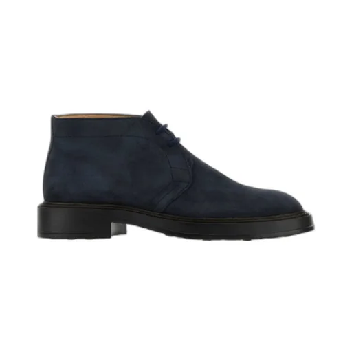 Desert Round Toe Lace-Up Boots