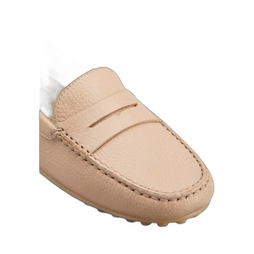 Gommino Round Toe Slip-On Loafers