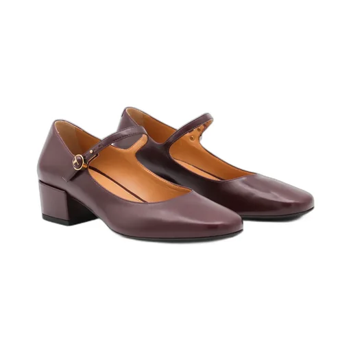 Mary Jane Pumps