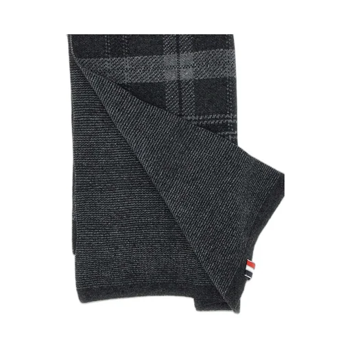 Check-Pattern Knitted Scarf