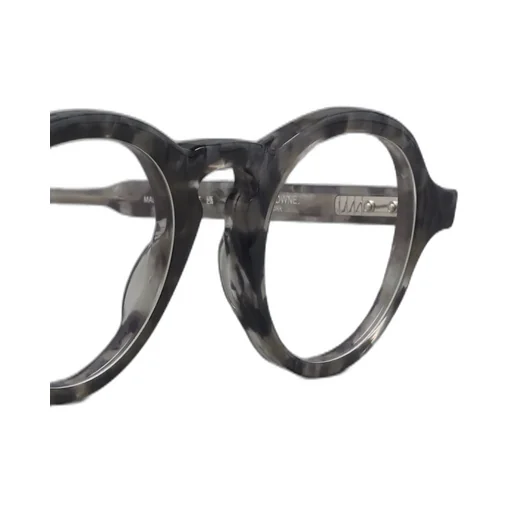 Round-Frame Glasses