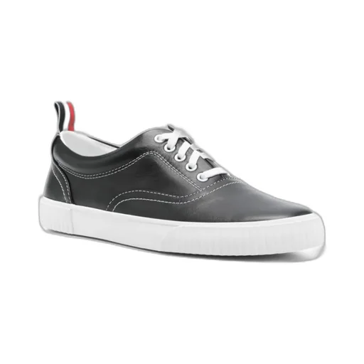 Heritage Round Toe Sneakers