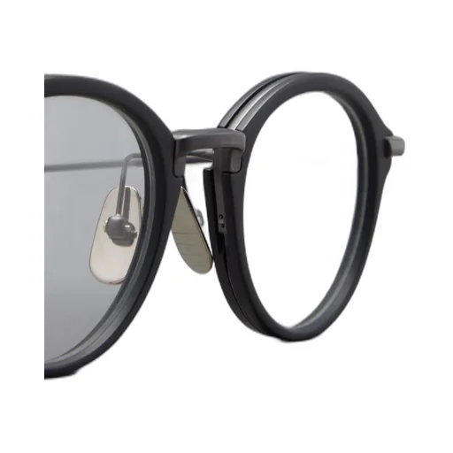 Round-Frame Glasses