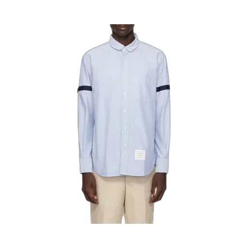 Long-Sleeved Buttoned Shirt