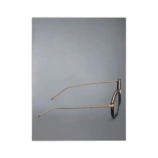 Round-Frame Glasses
