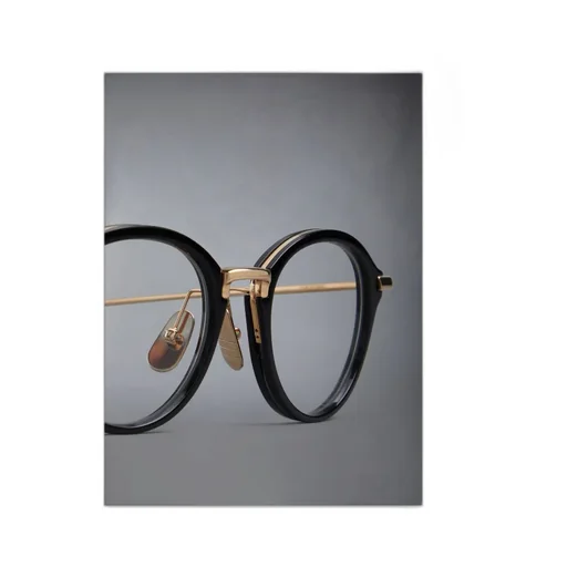 Round-Frame Glasses