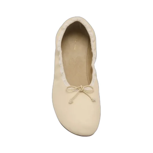 Round Ballet Flat