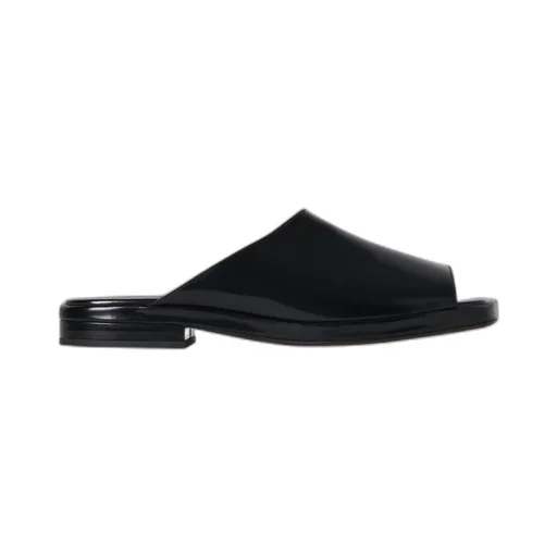 Emi Sandals