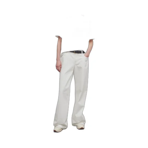 Button Detailed Straight Leg Jeans