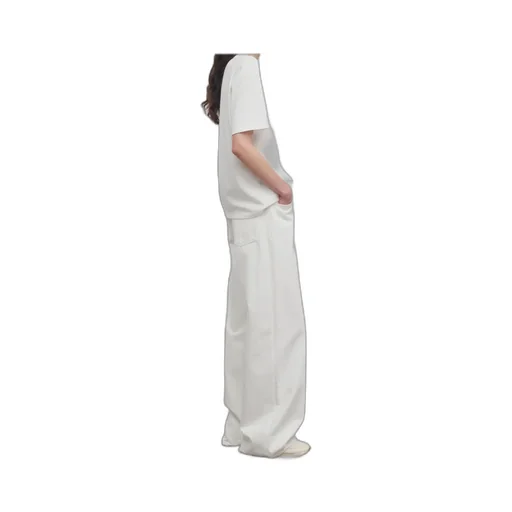 Button Detailed Straight Leg Jeans