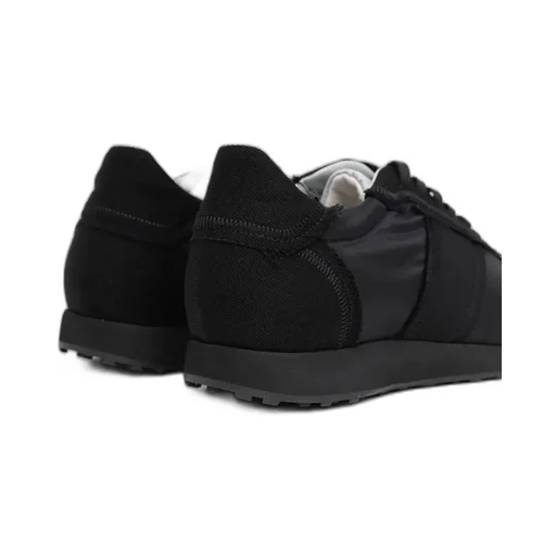 Mica Sneakers