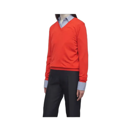 Haius V-Neck Sweater