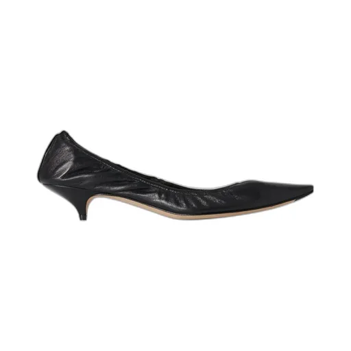 Liisa Pointed-Top Pumps