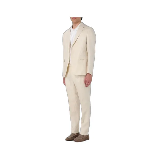 Long-Sleeved Suit