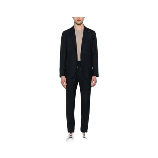Long-Sleeved Suit