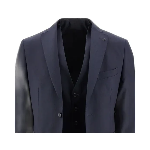 Long-Sleeved Suit