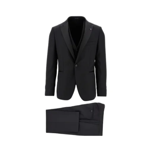 Long-Sleeved Suit