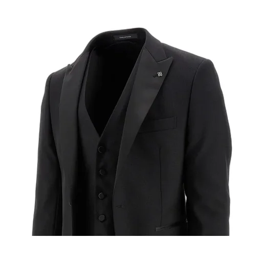 Long-Sleeved Suit