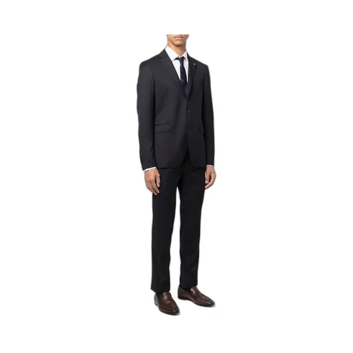 Long-Sleeved Suit