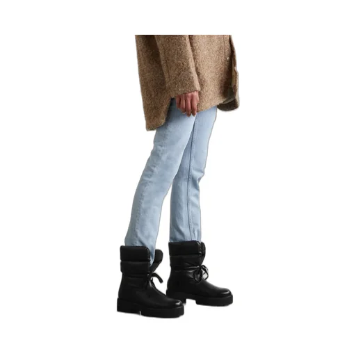 Round Toe Boots