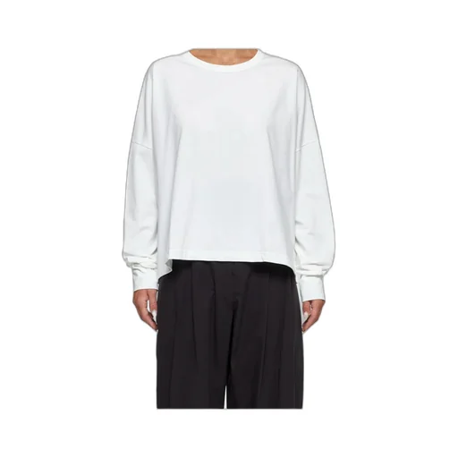 Long Sleeved Crewneck T-Shirt