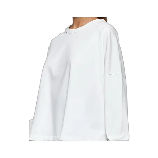 Long Sleeved Crewneck T-Shirt