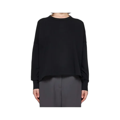 Long Sleeved Crewneck T-Shirt