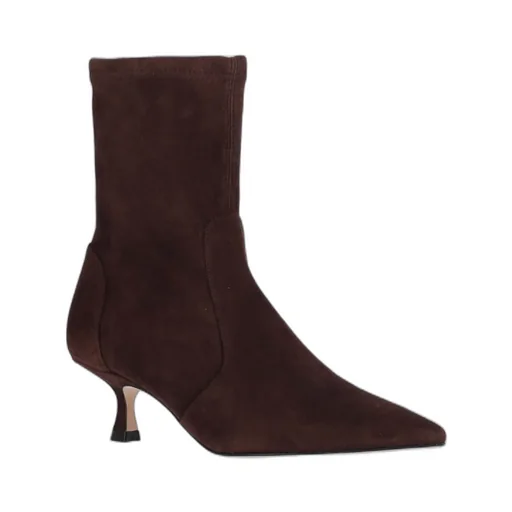 Pointed-Toe Ankle Boots
