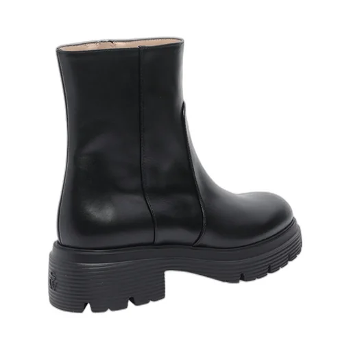 Round-Toed Ankle Boots
