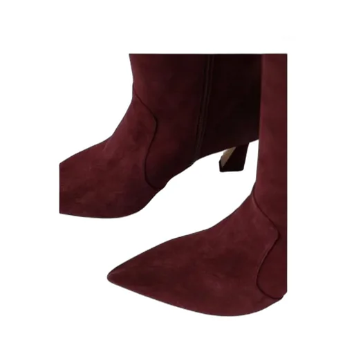 Pointed-Toe Boots